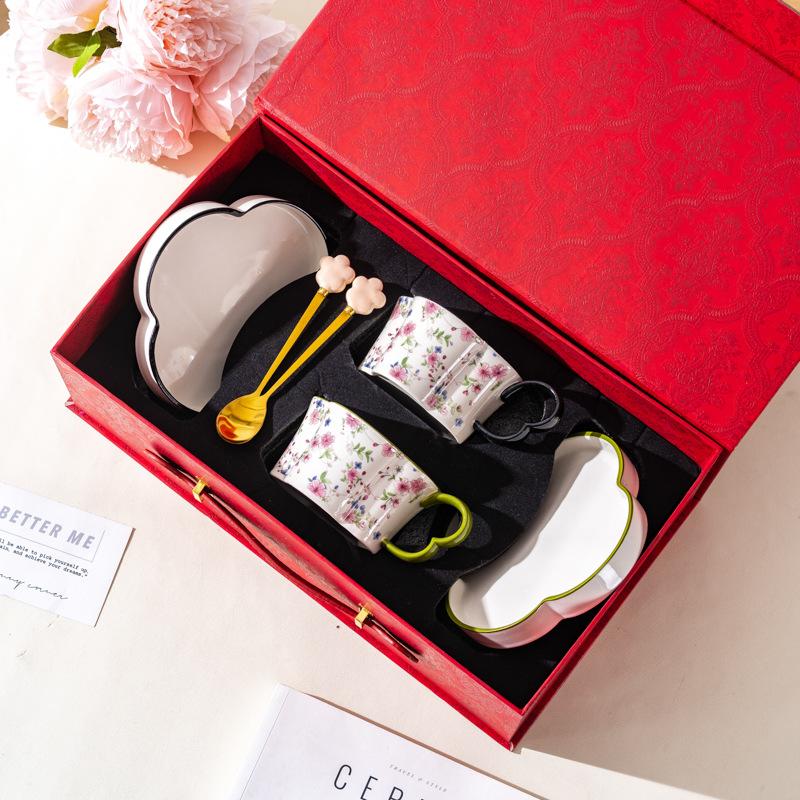 Retro Plum Blossom Coffee Cup And Saucer Set, High-End Exquisite Afternoon Tea Cup Gift Box, Wedding Gift Souvenir