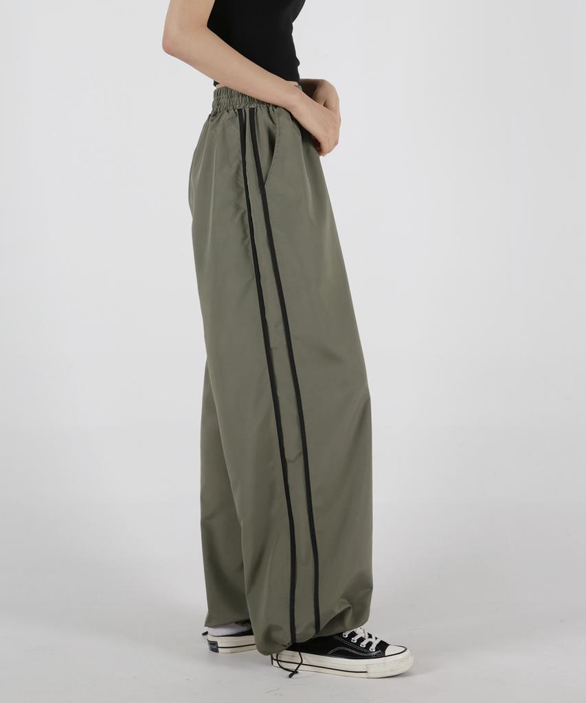 UMM Contrast Line Wide Training Track Pants