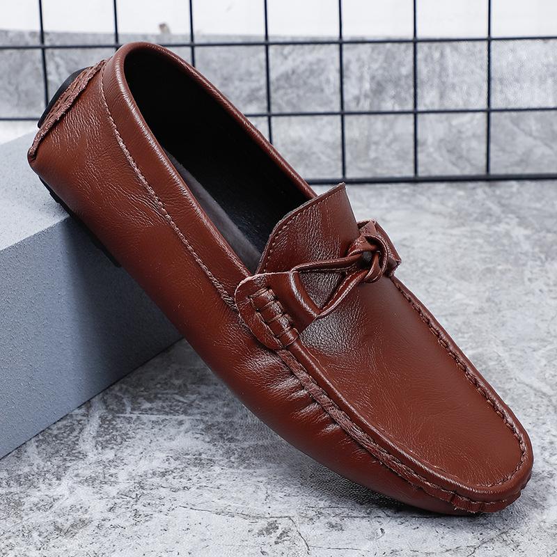 New Men's Simple and Versatile Casual Large Size Doudou Shoes Comfortable Soft Sole Non-slip Breathable Foot Cover Driving Leather Shoes Men
