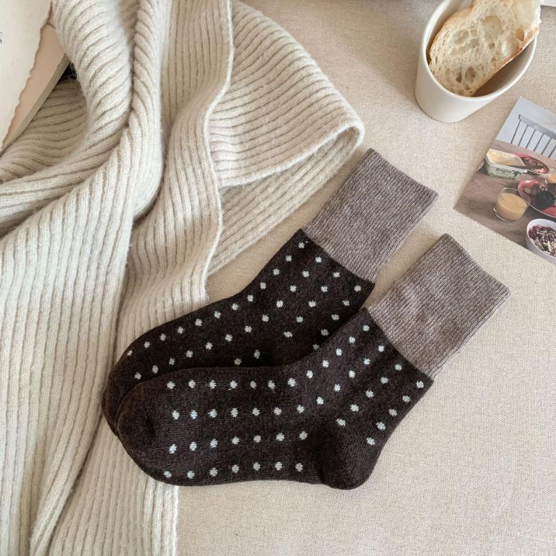 Thick and Warm Wool Polka Dot Socks for Autumn and Winter, Color-blocking Men's Mid-calf Pile Socks for Women
