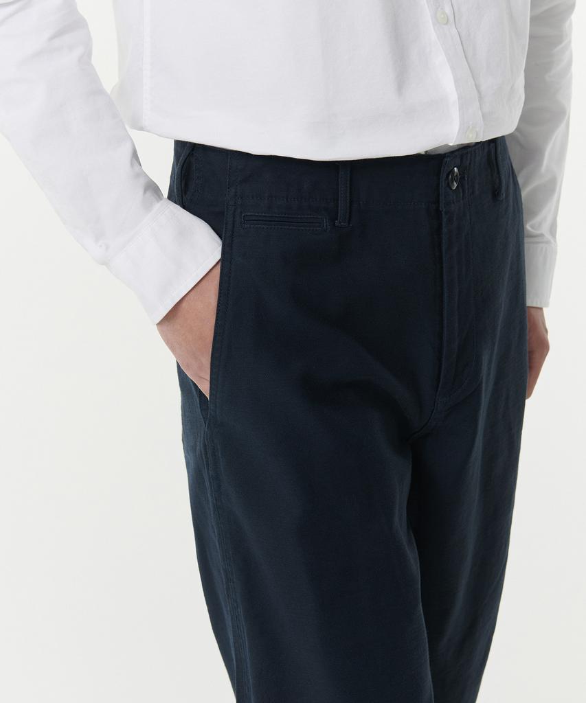 MUSINSA STANDARD Back Satin Officer Pants [Navy]