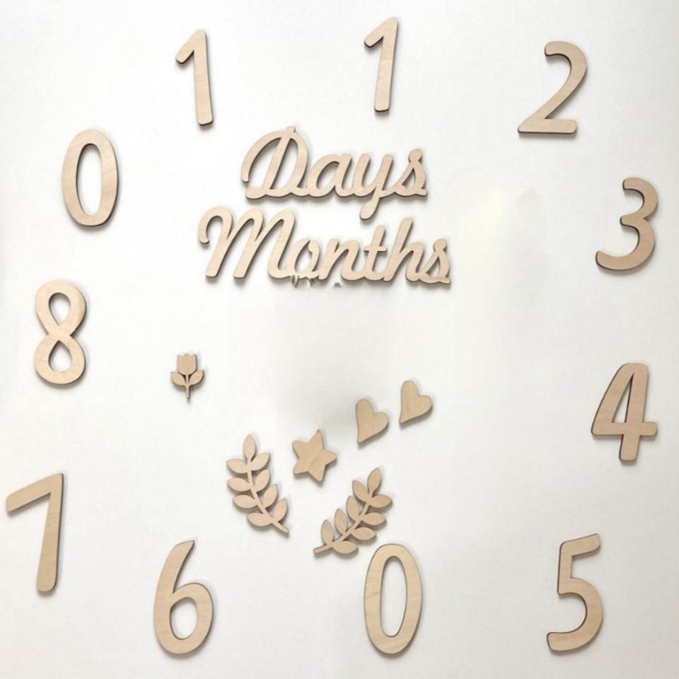 Nordic Baby Milestone Wooden Sign: 1st Year, Full Moon, 100 Days Birthday Photo Props