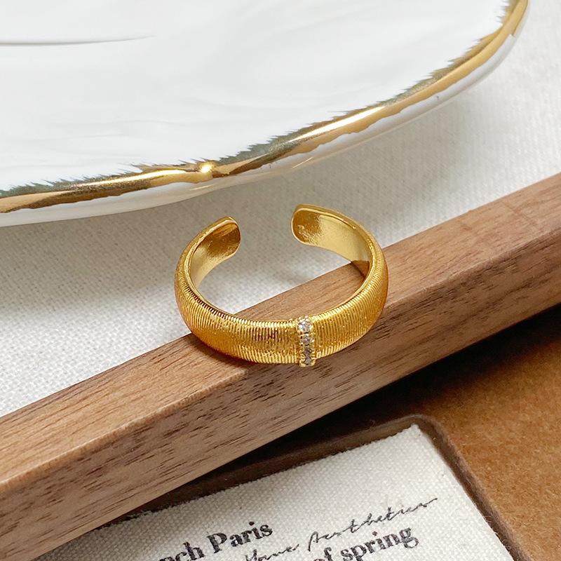 Italian Retro Arc Brushed Zir*****Pen Ring Medieval Vintage Bamboo Joint Personality Light Luxury Pair Ring Women