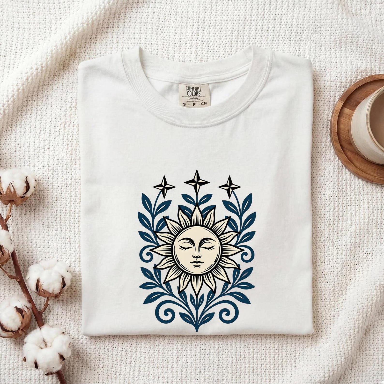 Sun Face Shirt Boho Chic Celestial Gift Women Boho Tee Sun T-Shirt Bohemian Fan Hippie Tshirt Galaxy Graphic Vintage Floral Tshirt L