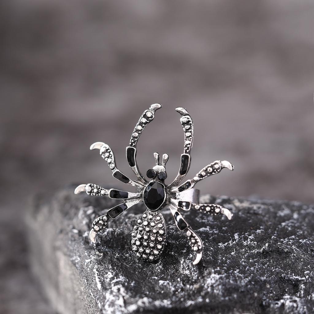 BLINGBAY Women's Gothic Spider Ring Adjustable Open Finger Statement Jewelry with Rhinestones for Halloween Party