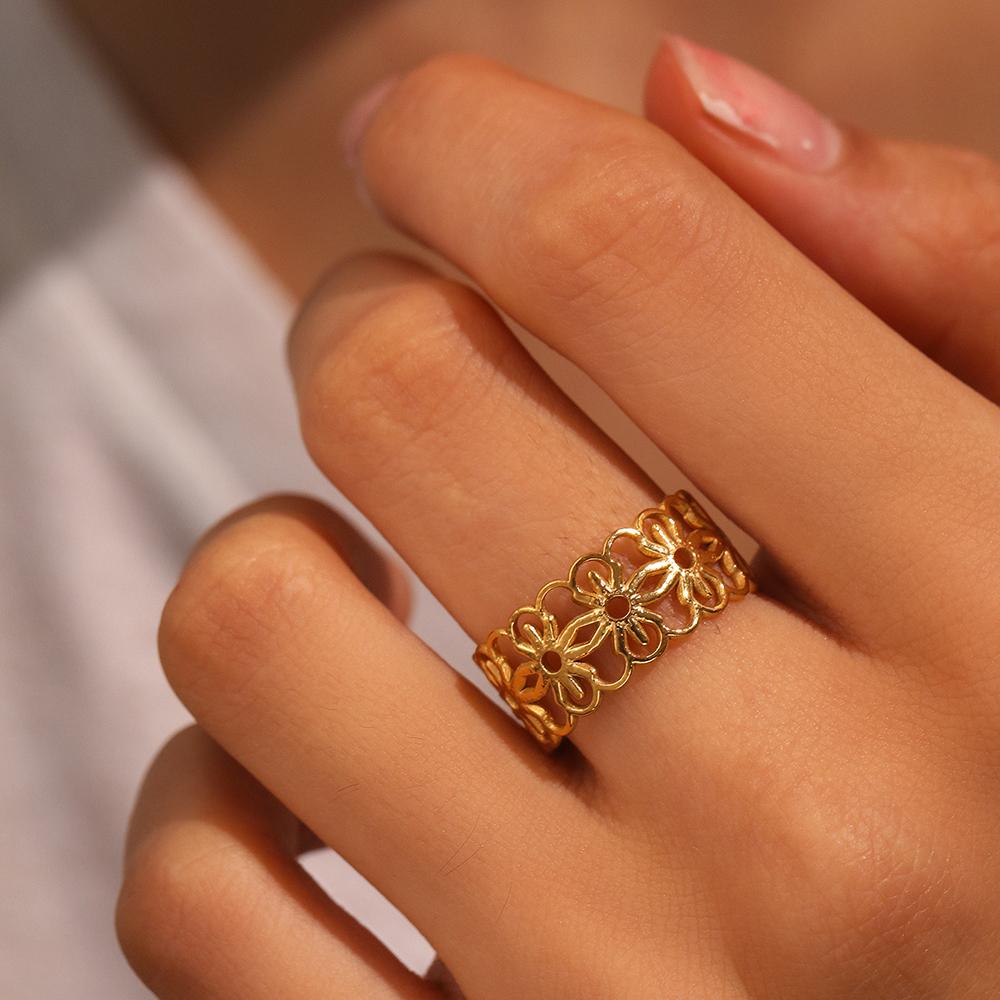 Stainless Steel Rings Geometrical Hollow Irregular Flowers Open Ring Minimalist Design Sense Ring For Women Zircon Banquet Gift