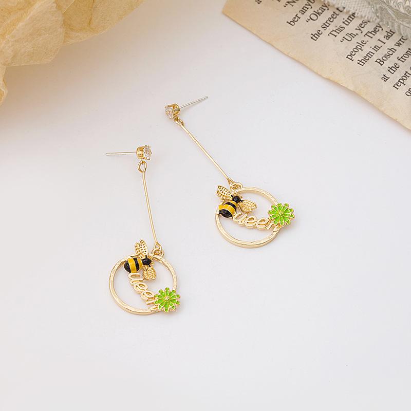 Trendy Bee and Flower Earrings for Girls, Cute and Creative Insect Design, Long Drop Dangling Jewellery