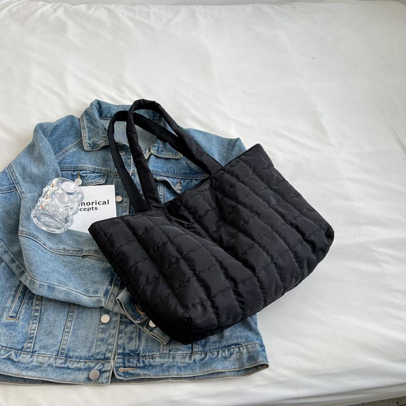 Yogodlns Winter Large Capacity Space Portable Totes Bag Warm Padded Cotton Shoulder Bag Fashion Lady Top-handle Bags