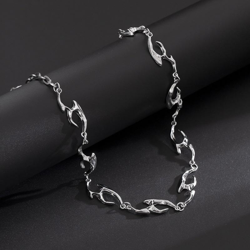 New Punk Silver Color Thorny Choker Necklace for Women Men Hip Hop Rock Metal Irregular Flame Shape Necklaces Jewelry