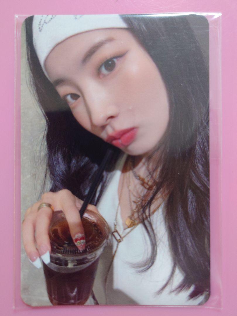 

[USED] TWICE THIS IS FOR Digipack Soundwave Dahyun