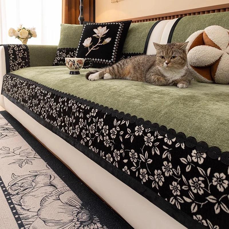 

Medieval French Sofa Cushion New Chenille Light Luxury High Sense Four Seasons Universal Non-Slip Cover Cover Towel 70*70cm