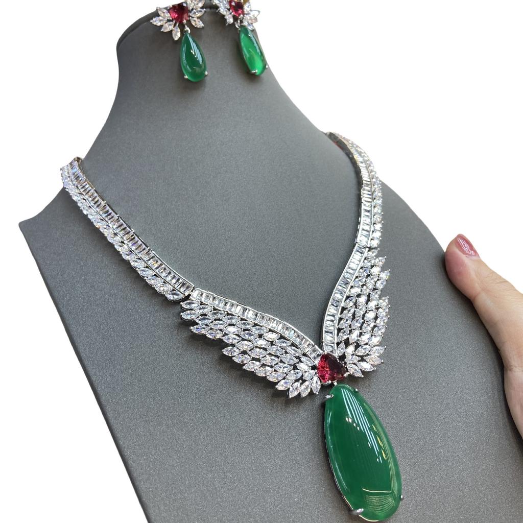 French Medieval Luxury Zircon Necklace Earrings Set Female Angel Wings Imitation Chalcedony Jewelry