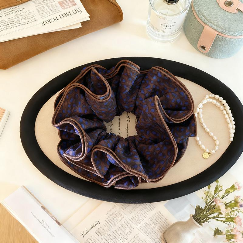 French Retro Leopard Print Large Scrunchie for Women, High-End Lazy Style Ponytail Holder, Hair Accessory