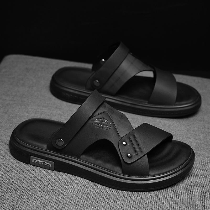 Sandals Men's New Summer Breathable Driving Sports and Leisure Beach Shoes Non-slip and Wear-resistant Light and Comfortable Slippers