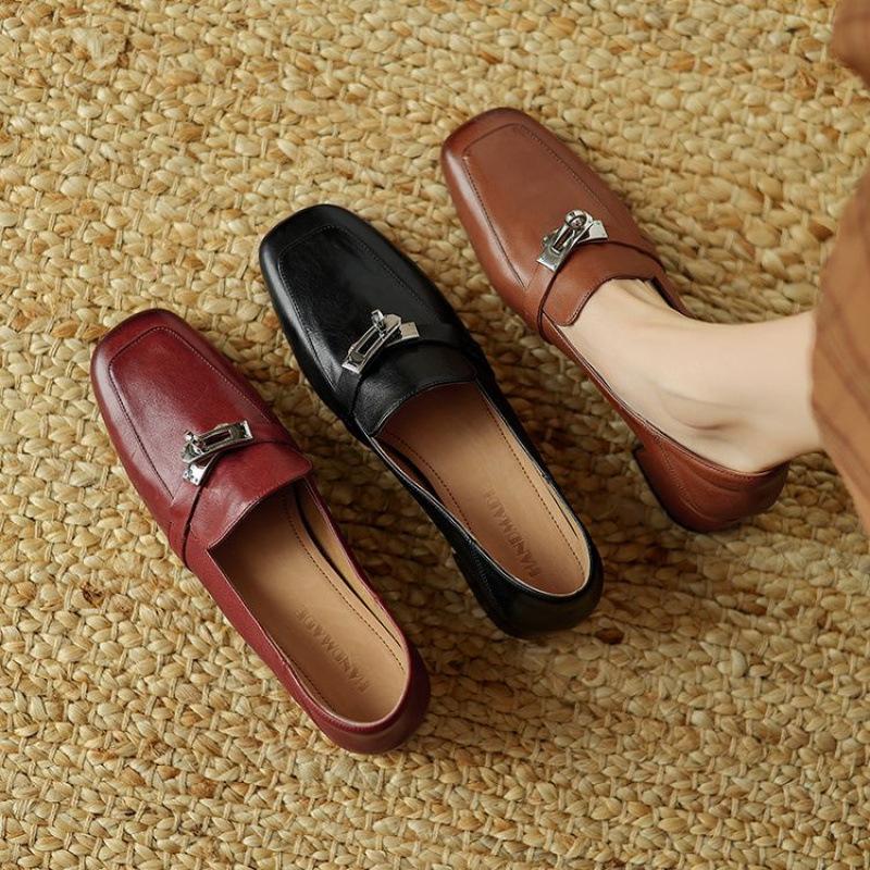 Casual square heel small leather shoes new fashion single shoes women's headgear and feet one pedal beef tendon sole large size medium heel fashion