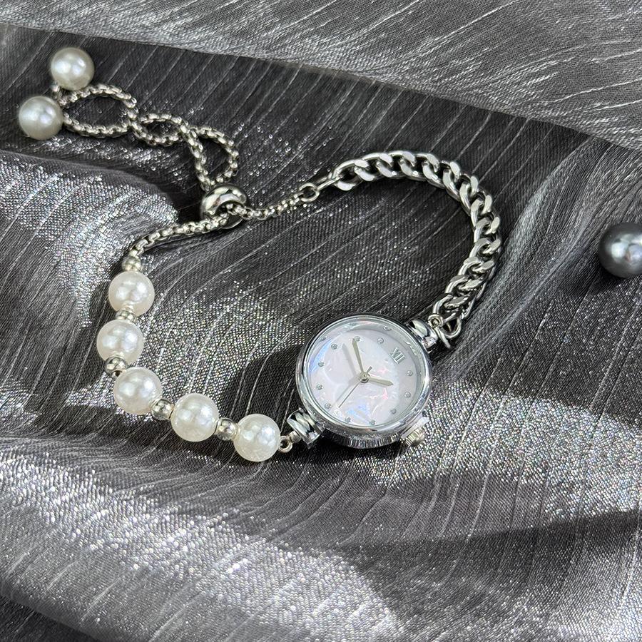 New Women's Luxury Pearl Bracelet Watch with Shell Dial, Trendy Design, Elegant Daily Wear Quartz Watch
