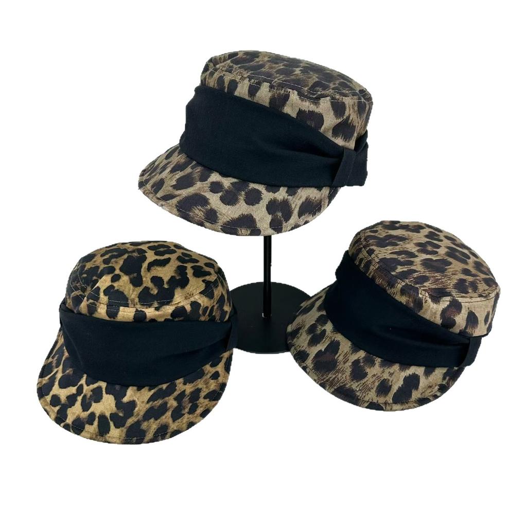 Peaked Cap Early Spring New Flat Top Leopard Print Equestrian Hat Women's Big Head Circumference Shows the Face Small Niche Knight Hat Fashion
