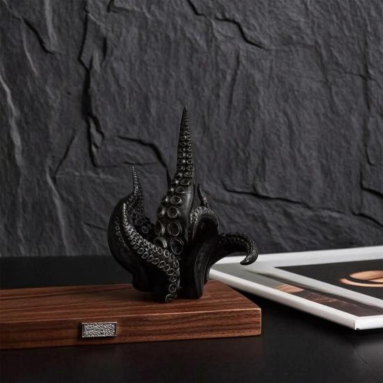 Octopus Tentacles Ornament, Creative Desktop Decoration, Resin Dark Style Tentacles Shaped Sculpture for Home Office E-Sports Room