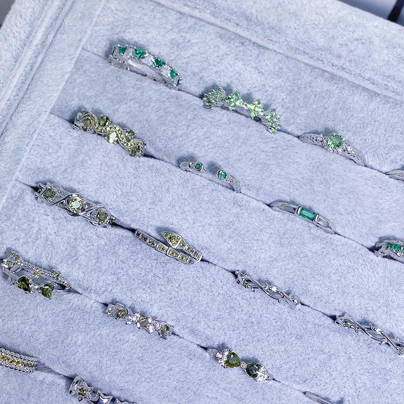 Light Luxury Color Treasure Cool Feeling Green Super Fairy Super Flash Full Diamond Inlaid Zir*****Pening Ring Small Cool Senior Ring Woman