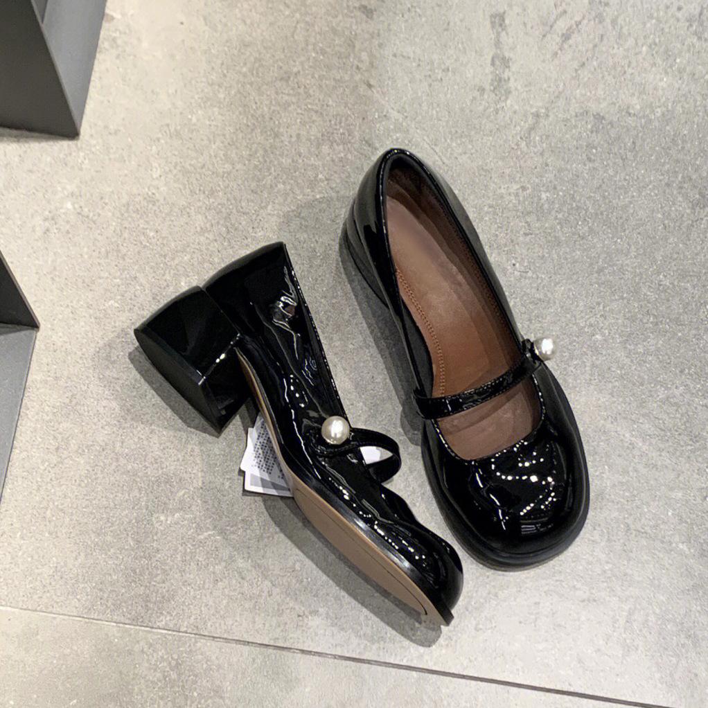 Vintage Mary Jane Single Shoes Pearl Round Head Small Leather Shoes with Thick Heels