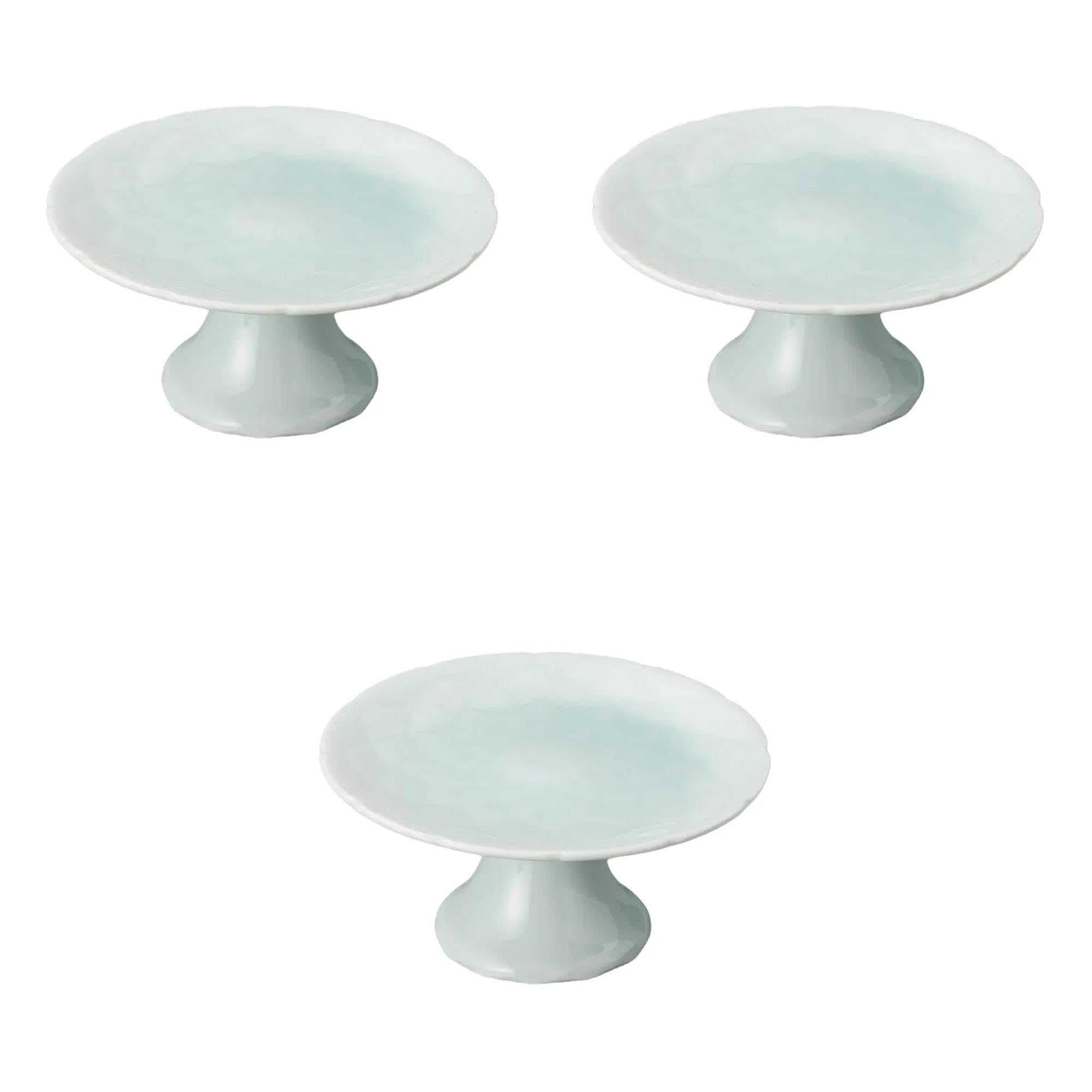 

Set of 3 Blue and White Porcelain Plates x Small Bowls by Setomonohonpo Chrysanthemum-Shaped High-Footed [14.5 7cm] High-Footed