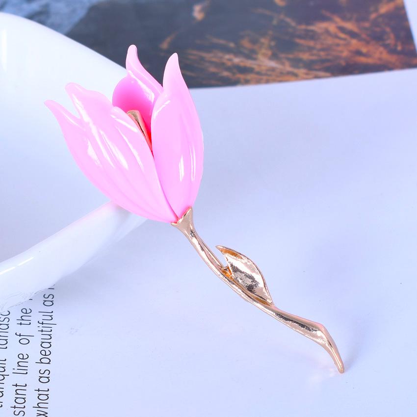 Elegant Tulip and Magnolia Brooch for Coats and Shawls