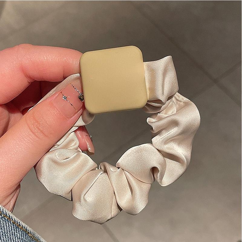 Hair ring French retro satin large intestine ring adult temperament hair accessories simple Joker Pearl balls hair rope.