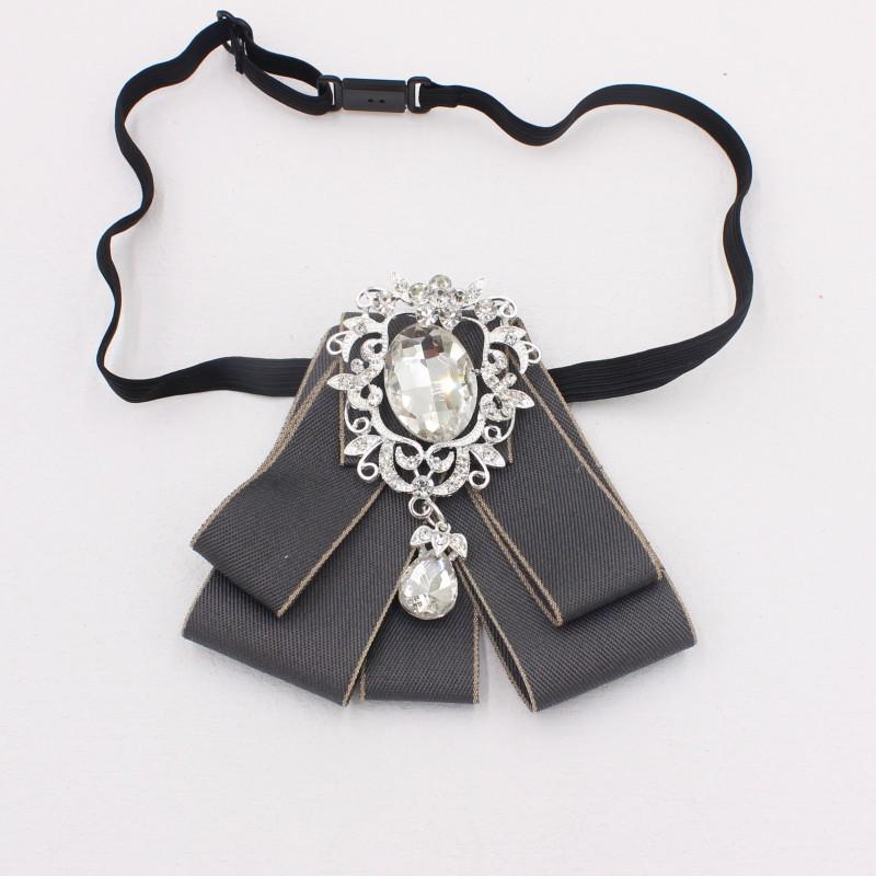 Starry Cat Rhinestone Bow Tie: European & American Fashion Lapel Flower, S264.