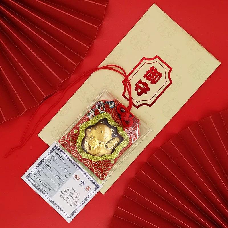 Zhou Family Omamori Lucky Cat Car Pendant and Red Envelope Gift