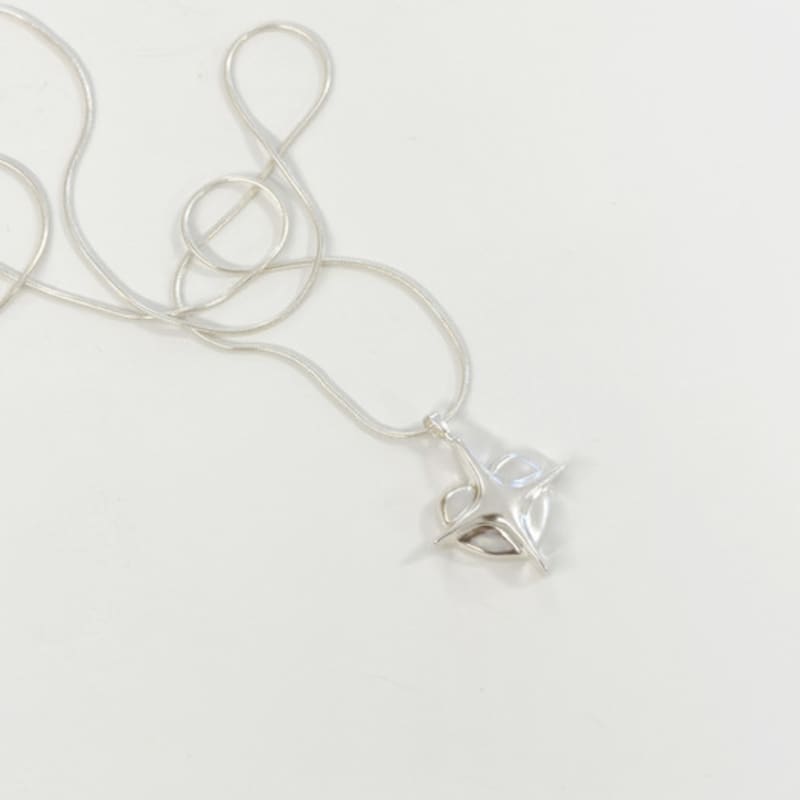 STILL INSTANT Ein strahlender Moment - Halskette 10