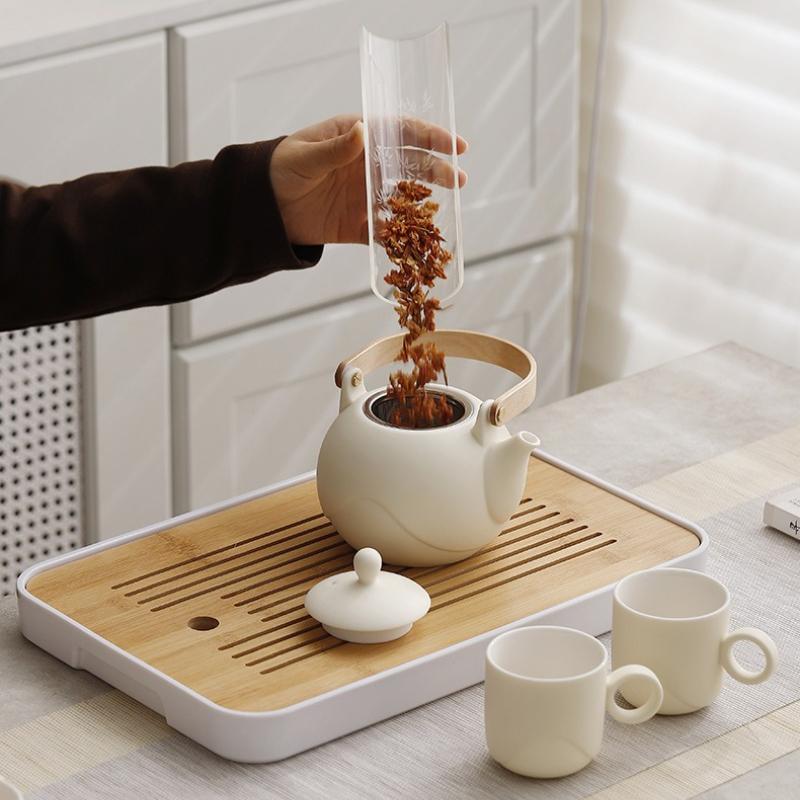 Modern Chinese Tea Set, 600ml Ceramic Beam Teapot with Stainless Steel Infuser and 6 Cups, Bamboo Handle Matte Teapots Hot Tea for Home Party