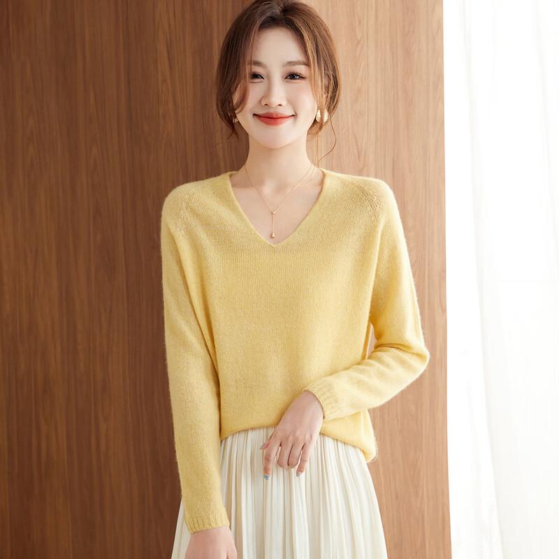 Srcr Women's V-Neck Short Cashmere Blend Knit Sweater