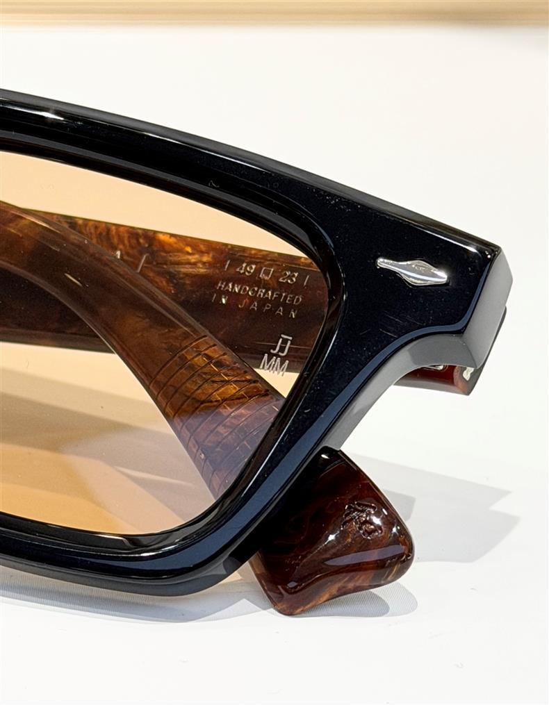 CASABLANCA Unisex Photochromic Handmade Acetate Sunglasses - Fashionable for Vacation, Party, or Casual Wear.