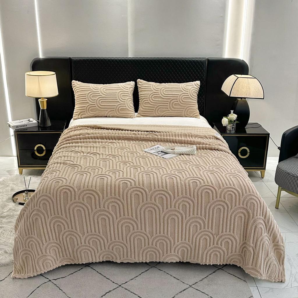 Luxurious Single - Layer Taffeta Blanket Flanged Edge for Naps and Sofa Cover with Feature