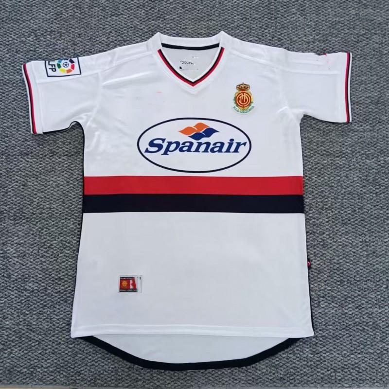 Maillots de Football Rétro Vintage Maillot Shirt de Soccer Hommes Femmes S M L XL XXL Kits Classiques de Club