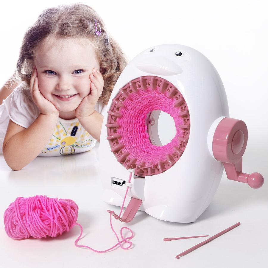 Penguin 22-Needle Vertical Hand-Crank Wool Knitting Machine for DIY Scarves, Hats, and Socks.