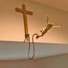 Decorazione Innovativa Croce Bungee Jumping Figura Gesù Cristo Croce in Legno Pezzi d'Arte Religiosa Artigianato in Resina per Decorazione Casa