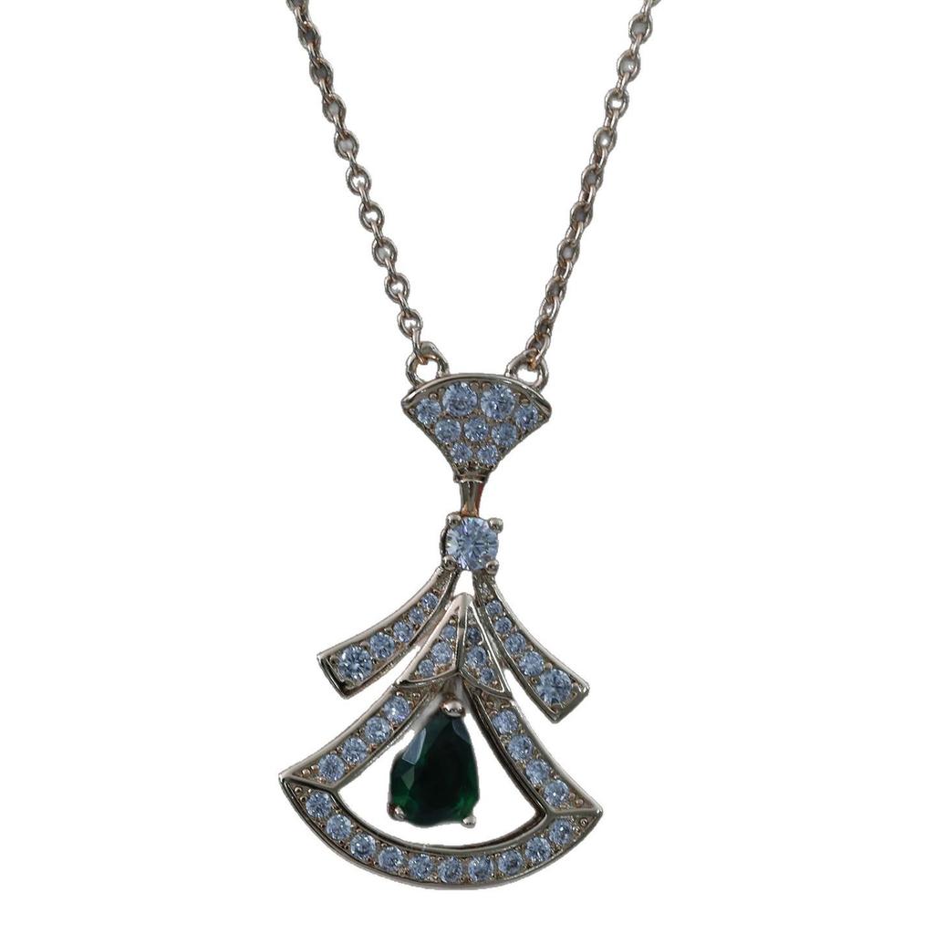 Baojia Luxury Ruby Diamond Clavicle Necklace for Women