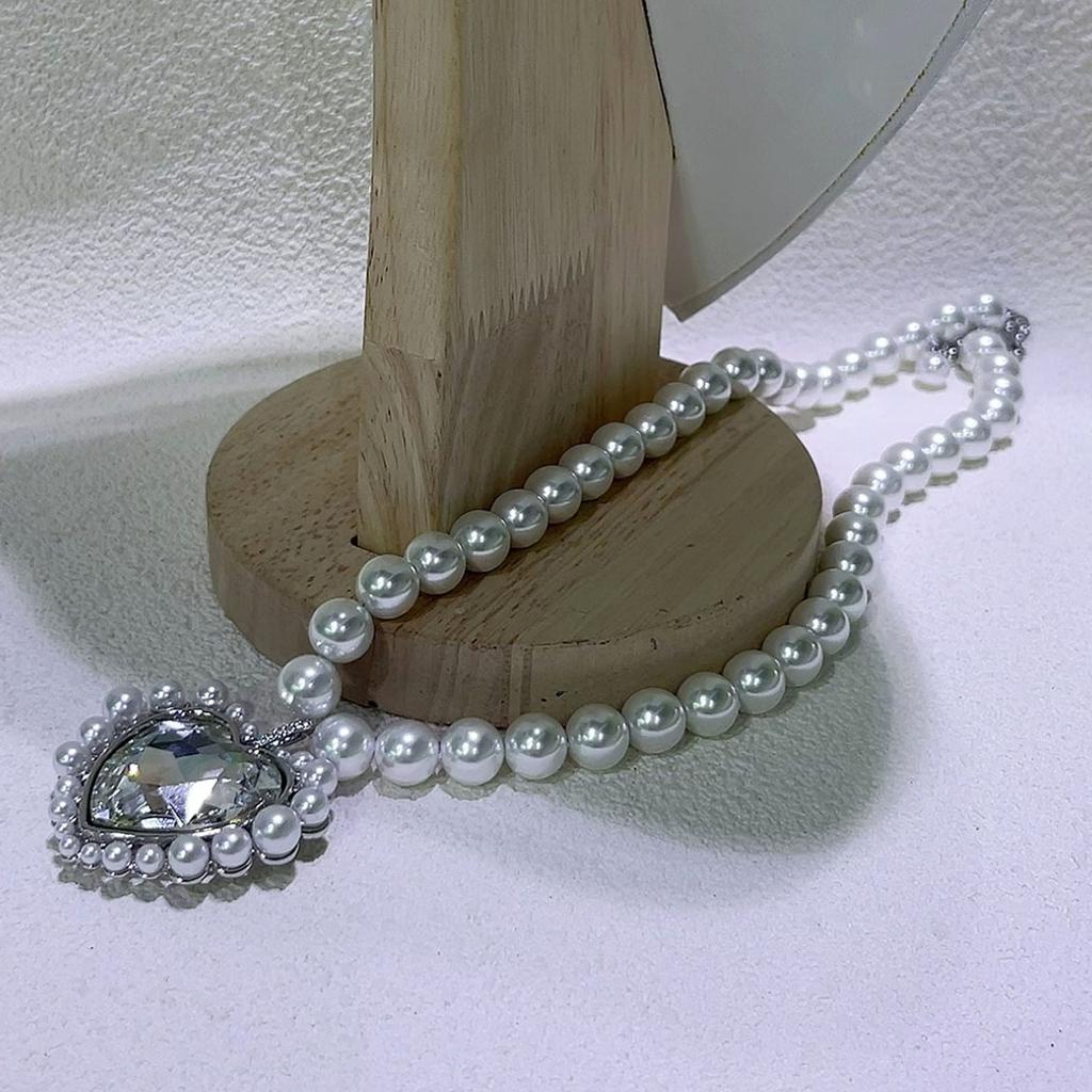 Heart Necklace Women's High Jewelry Set Luxury Pearl Necklace Earrings Ring Bracelet Suitable for Wedding Gifts