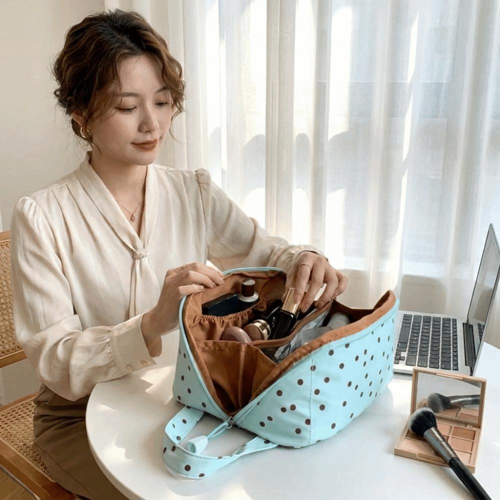 Large Capacity Polka Dot Makeup Bag Portable Toilet Bag Fashion Cosmetic Bag Women Outings