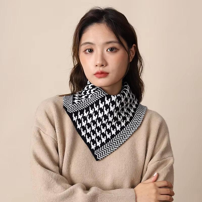 Korean Fashion Knitted Cotton Plaid Ring Scarf For Women Winter Warm Windproof Neck Protection Neck Cover Triangle Scarf