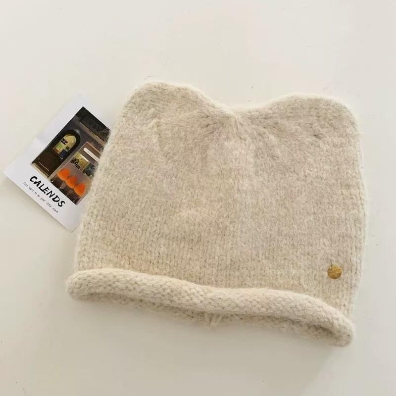 Dumble Cat Ear Knit Hat With Embroidered Design For Winter Warmth And Casual Wear