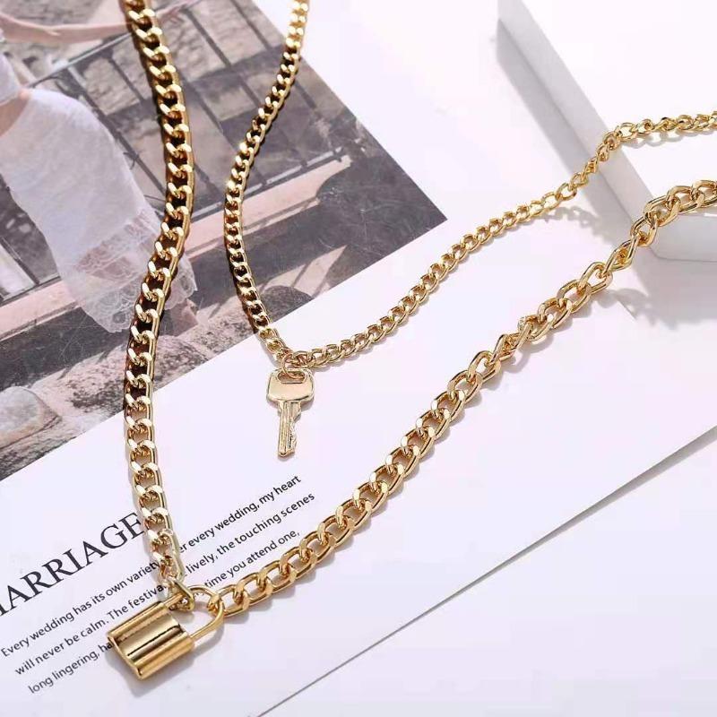 European and American Jewelry, Metal Chain Key Lock Pendant Necklace Female, Retro Hip-hop Necklace Sweater Chain