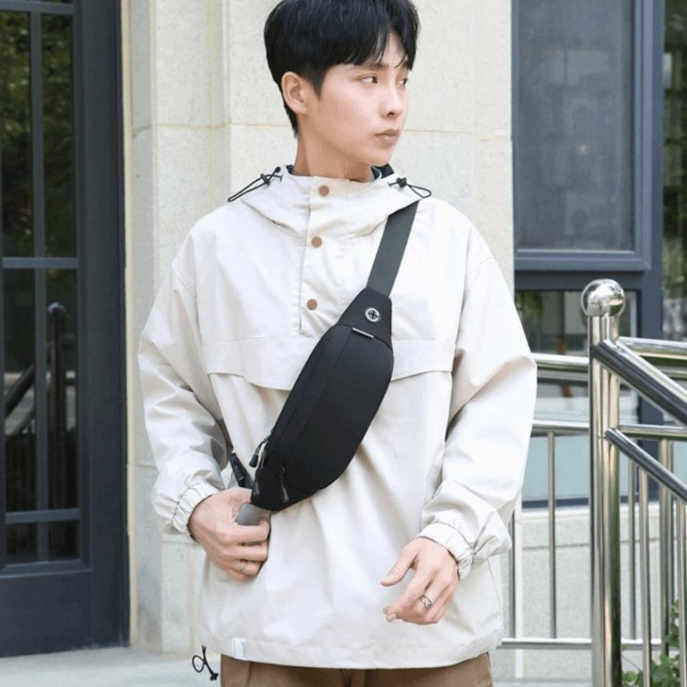 Waterproof Crossbody Chest Bag with Headphone Jack Running Waist Bag Men Fanny Phone Pack  Couple