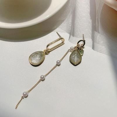Women's Pearl Raw Stone Grunge Long Drop Earrings