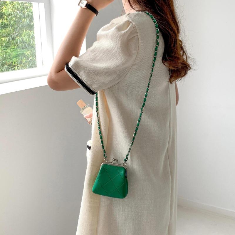 Lipstick Clip Mini Bag, Metal Buckle Chain Bag, Women's Niche High-end Messenger Diamond Bag