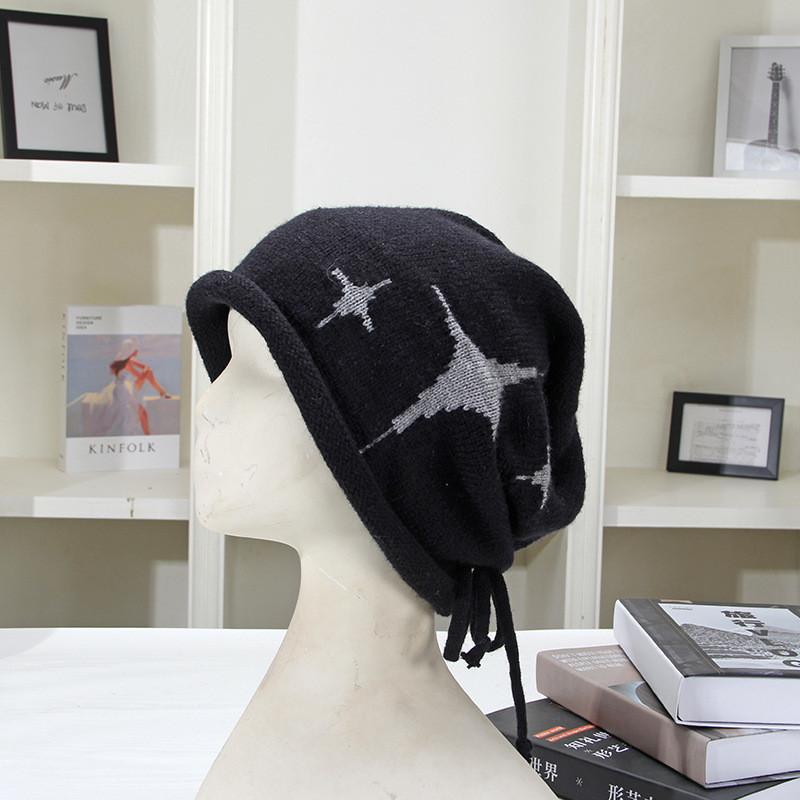 Geometric Star Pattern Knitted Hat With Warmth For Casual Winter Wear