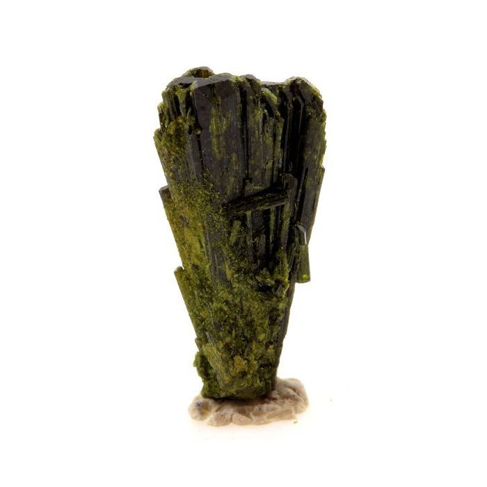 Epidote 23.82 carats