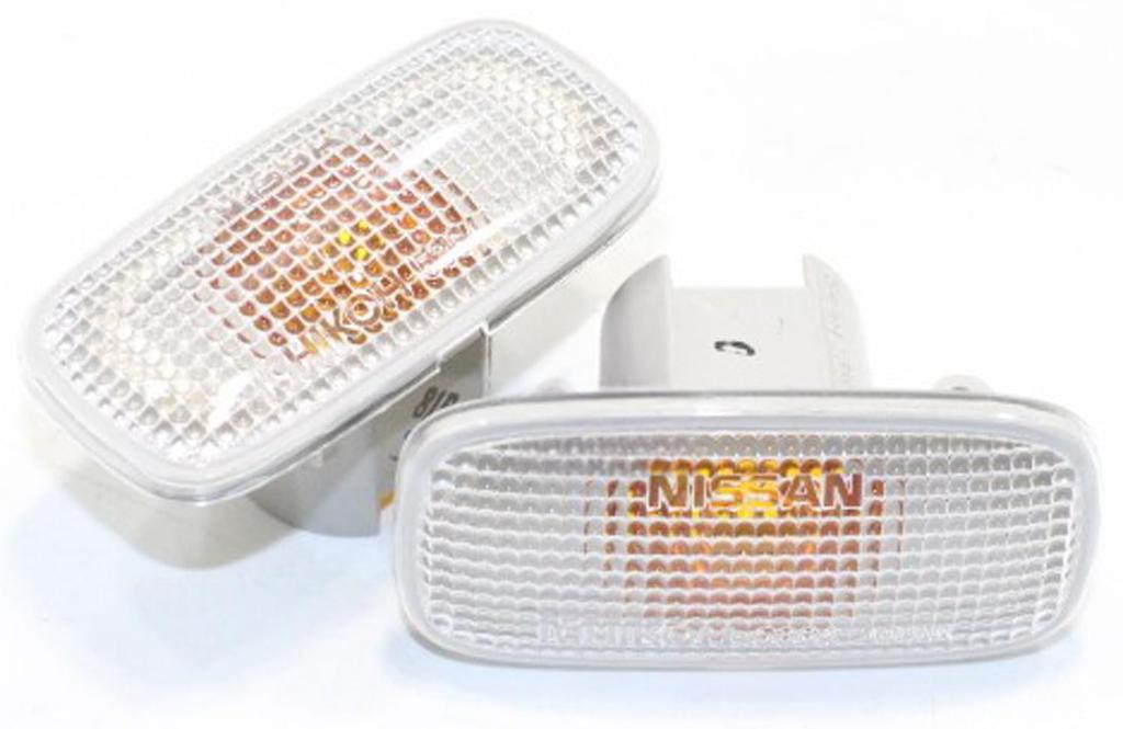 Nismo Side Turn Signals with Clear Lenses for Nissan Silvia/Cefiro S15/A33 (Product Code: 26100-RNS50)