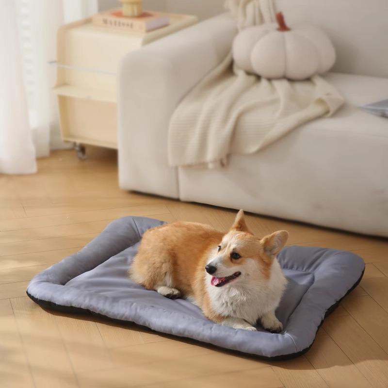 All-Season Waterproof & Stain-Resistant Pet Mat - Urine-Absorbent Oxford Cloth for Dogs & Cats Small 50x40